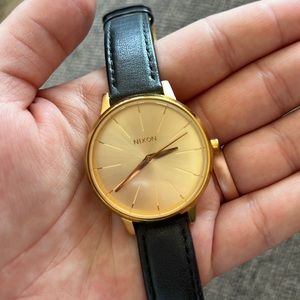 Pre-loved - Nixon Women MOVIN’ OUT The Kensington - Leather, Gold